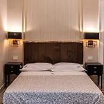 Palazzo Bove 2 - Dagmar 住宿加早餐酒店 加拉托内