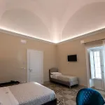 Palazzo Bove 2 - Dagmar 住宿加早餐酒店 加拉托内