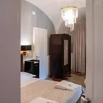 Palazzo Bove 2 - Dagmar 住宿加早餐酒店 加拉托内